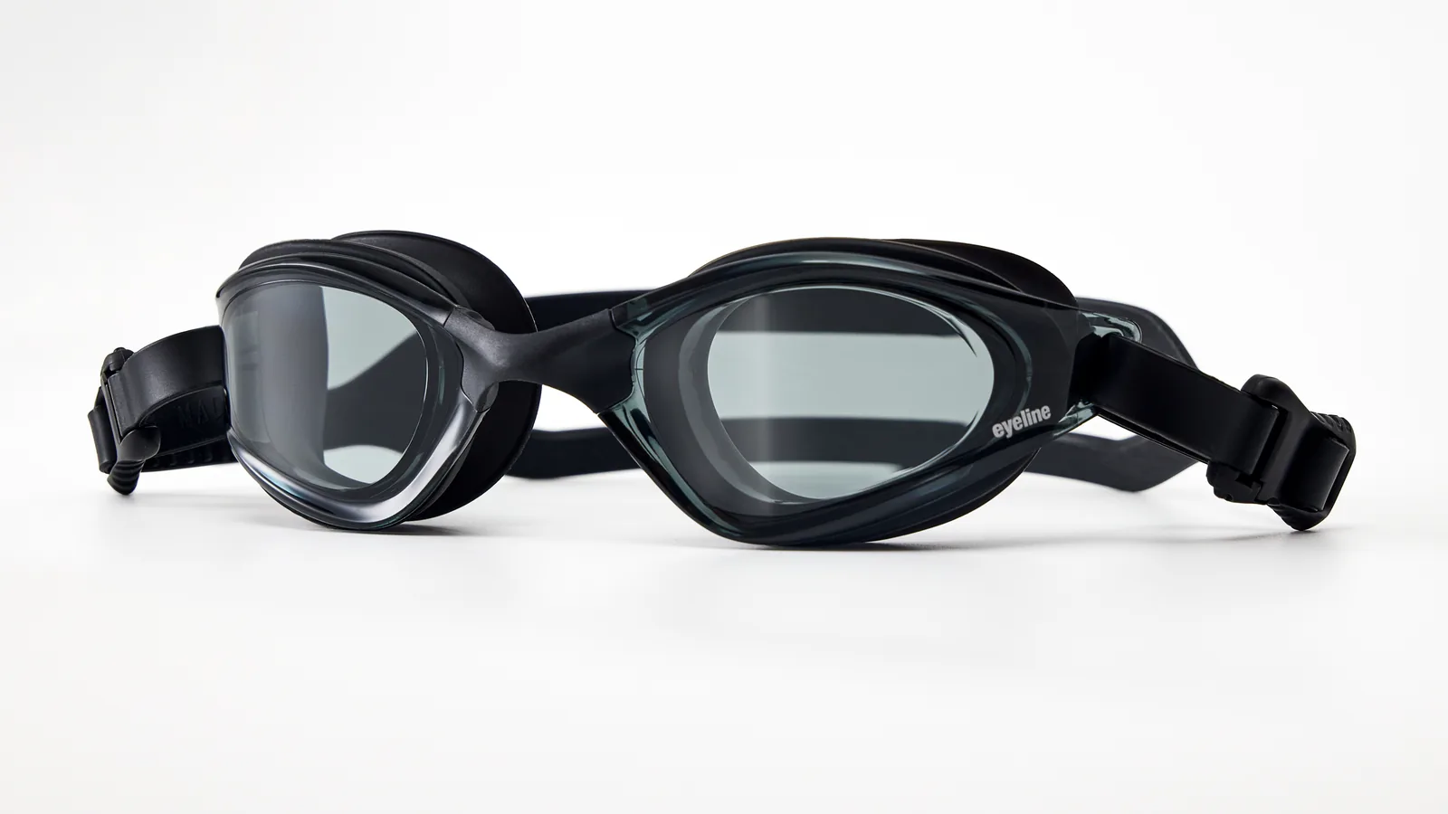 Eyeline Aqua Silicon training swim goggle, 3/4 angle showing C-Profile 3D Gasket