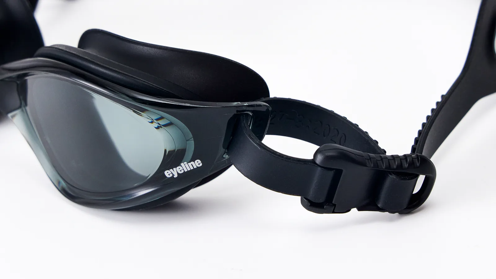 Eyeline Aqua Silicon training swim goggle lens close-up with Wide Vision
