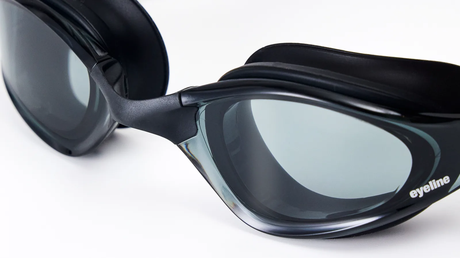 Eyeline Aqua Silicon training swim goggle nosebridge detail with 3 Nosepiece Sizes for custom fit