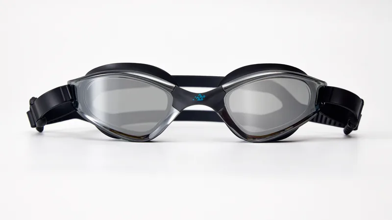 Eyeline Aqua training swim goggle with C-Profile 3D Gasket, front view