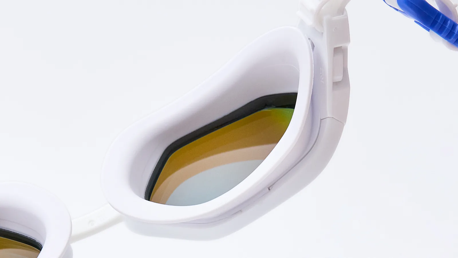 Eyeline Aquity corrective lens swim goggle, C-Profile 3D Gasket and inner lens detail