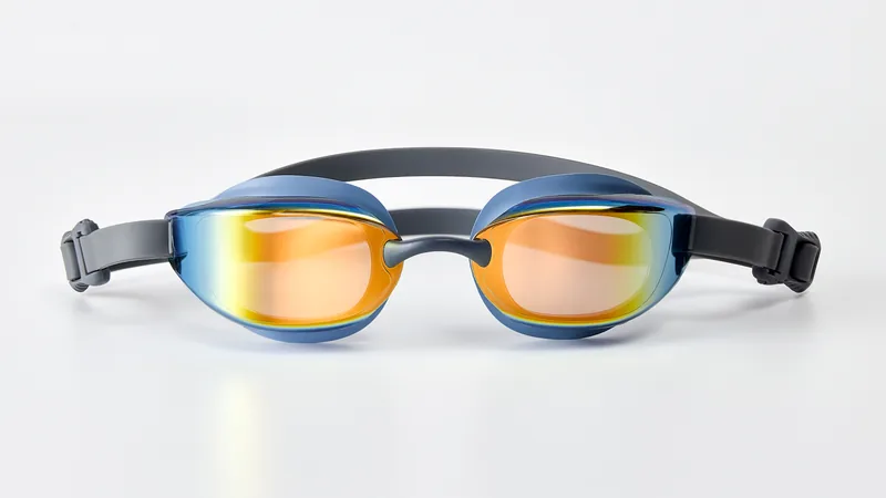 Eyeline Beams training swim goggle with C-Profile 3D Gasket, front view