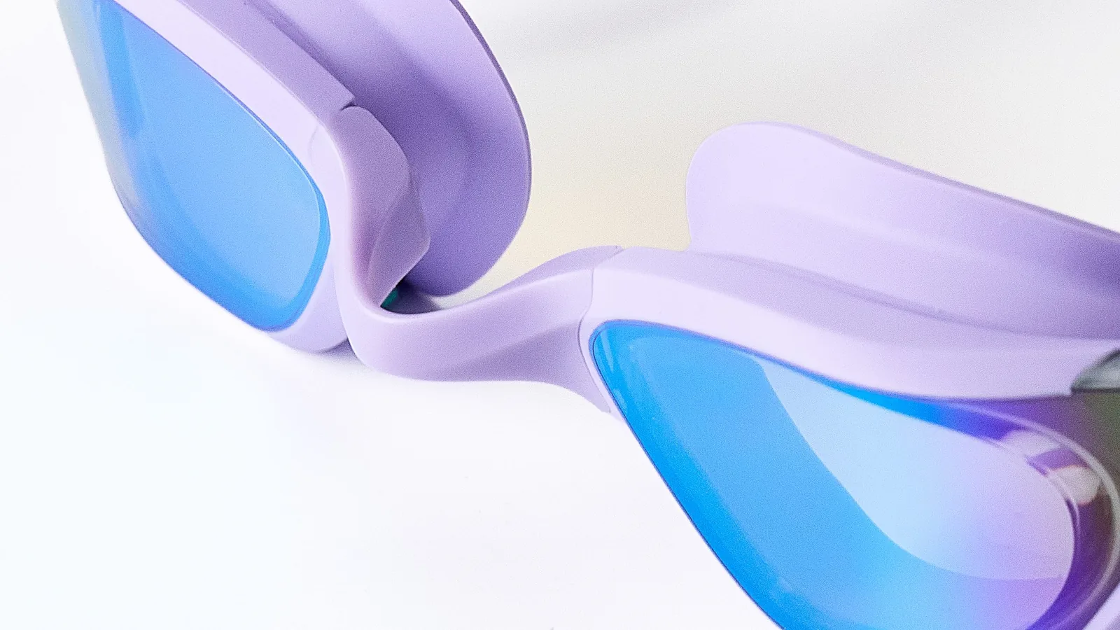 Eyeline Blade hybrid swim goggle nosebridge detail with 3 Nosepiece Sizes for custom fit