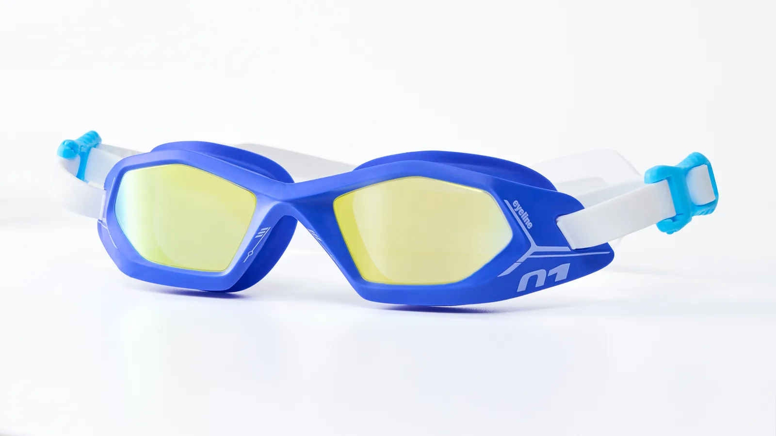 Eyeline Captain Junior junior swim goggle, 3/4 angle showing C-Profile 3D Gasket