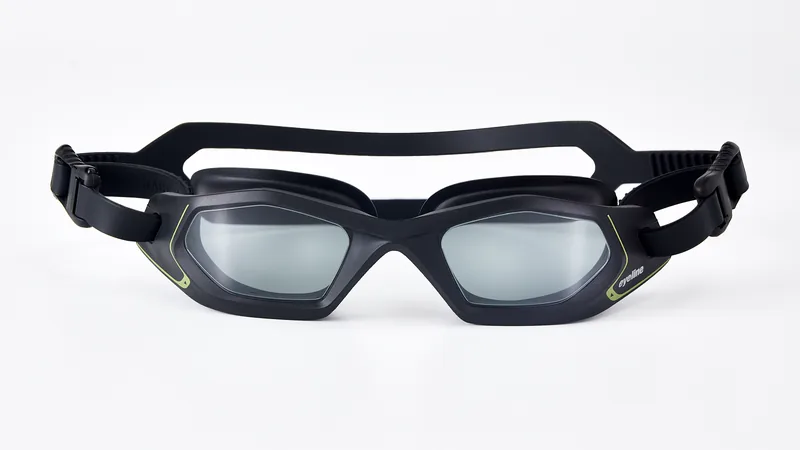 Eyeline Captain fitness swim goggle with C-Profile 3D Gasket, front view