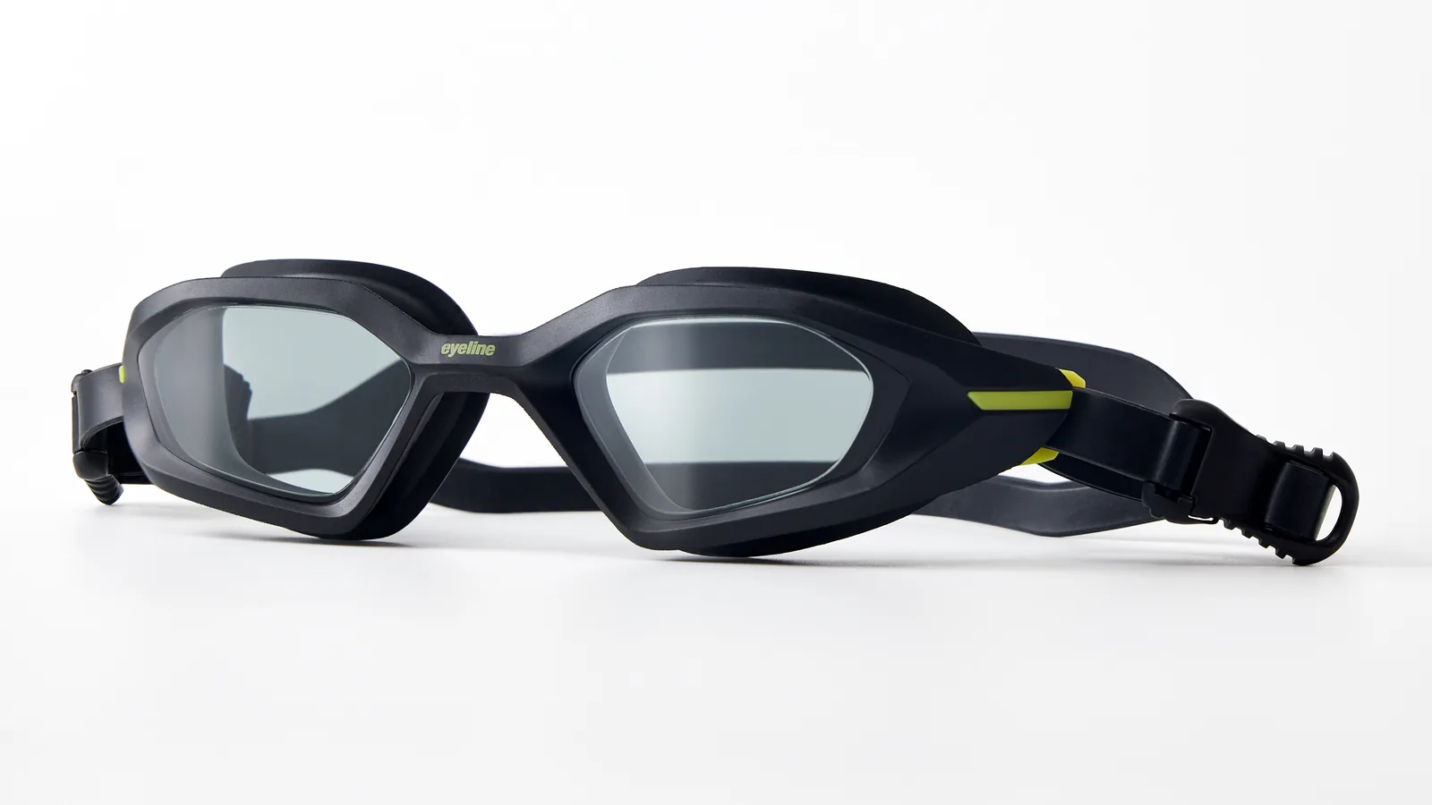 Eyeline Cyfer fitness swim goggle, 3/4 angle showing C-Profile 3D Gasket