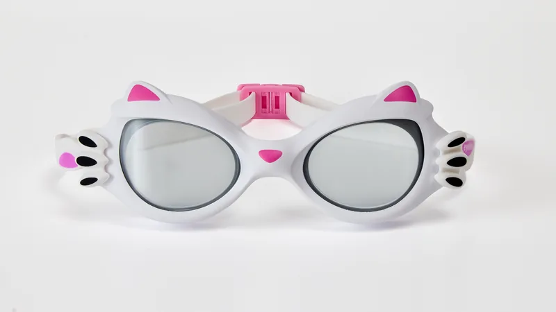 Eyeline Maomi kids swim goggle with C-Profile 3D Gasket, front view
