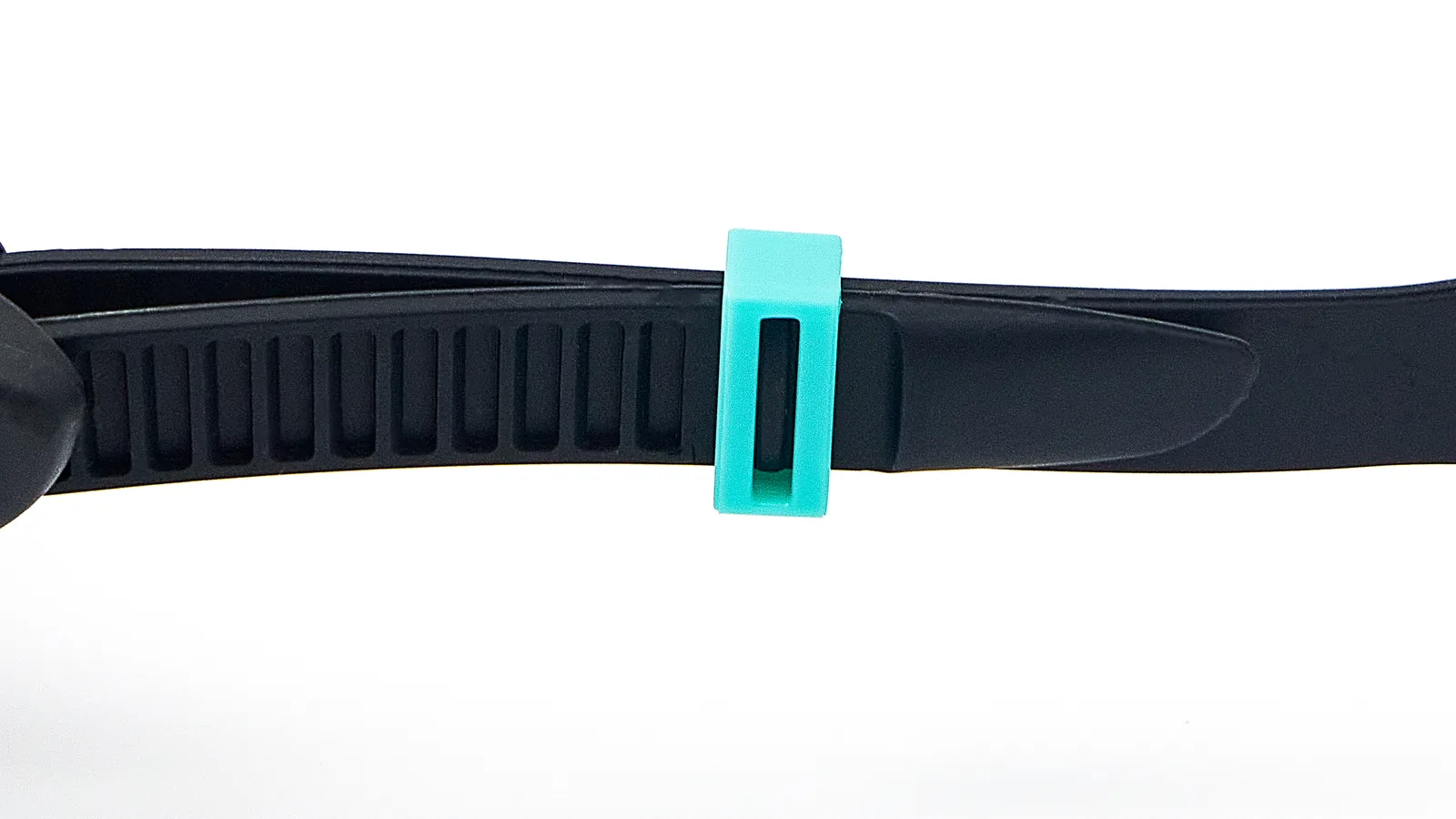 Eyeline Neptune fitness swim goggle, Built-In Quick-Adjust Headband System and buckle adjuster detail