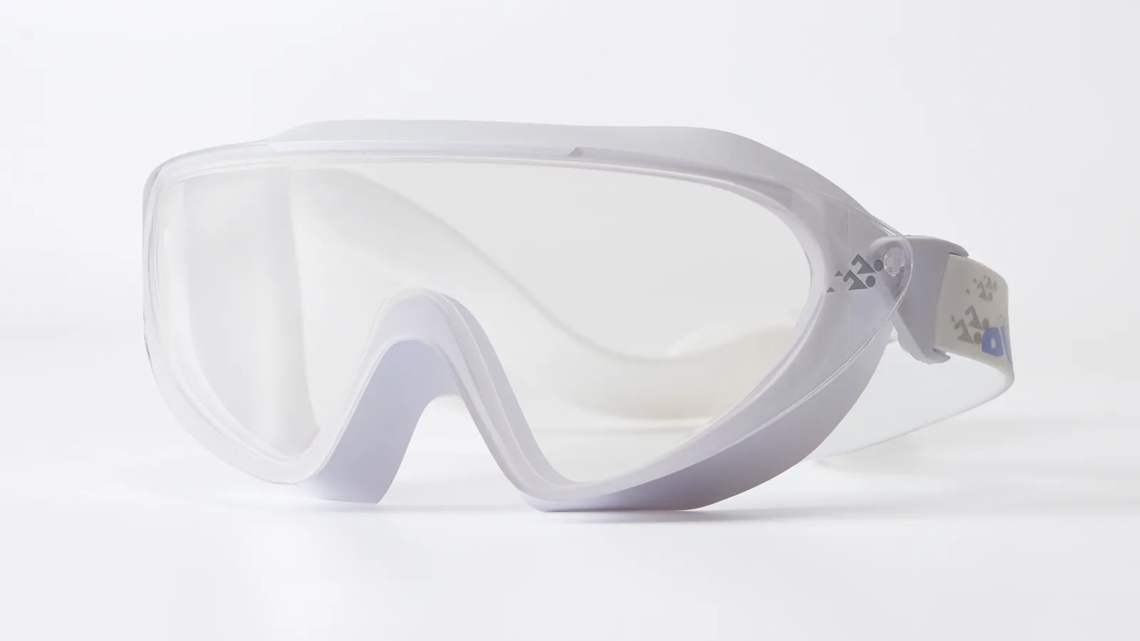 Eyeline Panora swim goggle, 3/4 angle showing Ultra Wide Vision