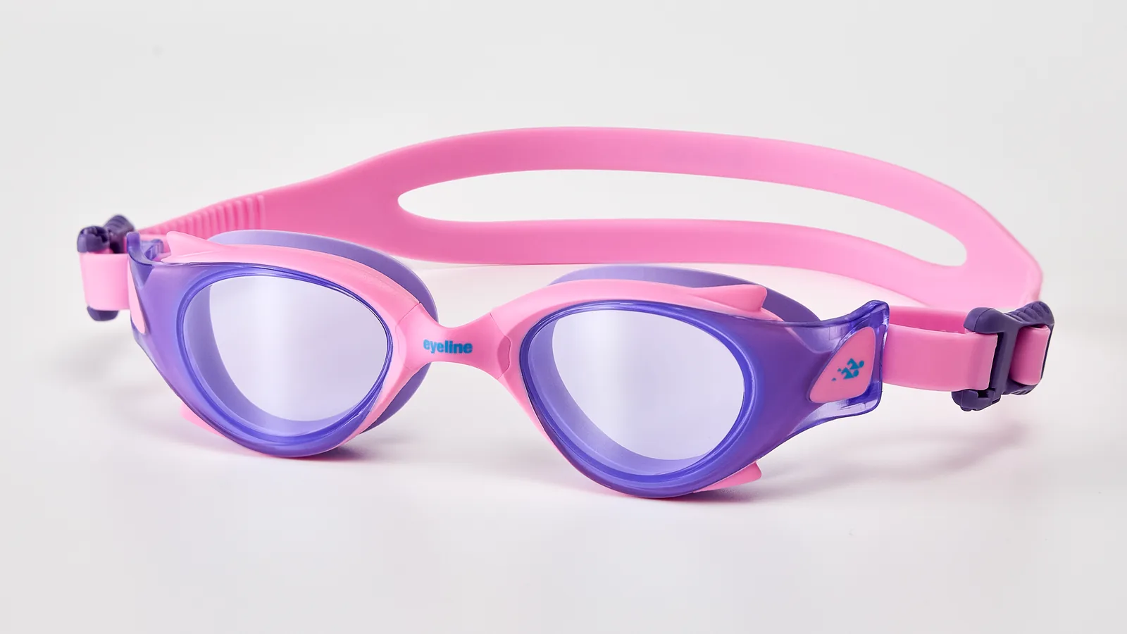 Eyeline Pico kids swim goggle, 3/4 angle showing C-Profile 3D Gasket