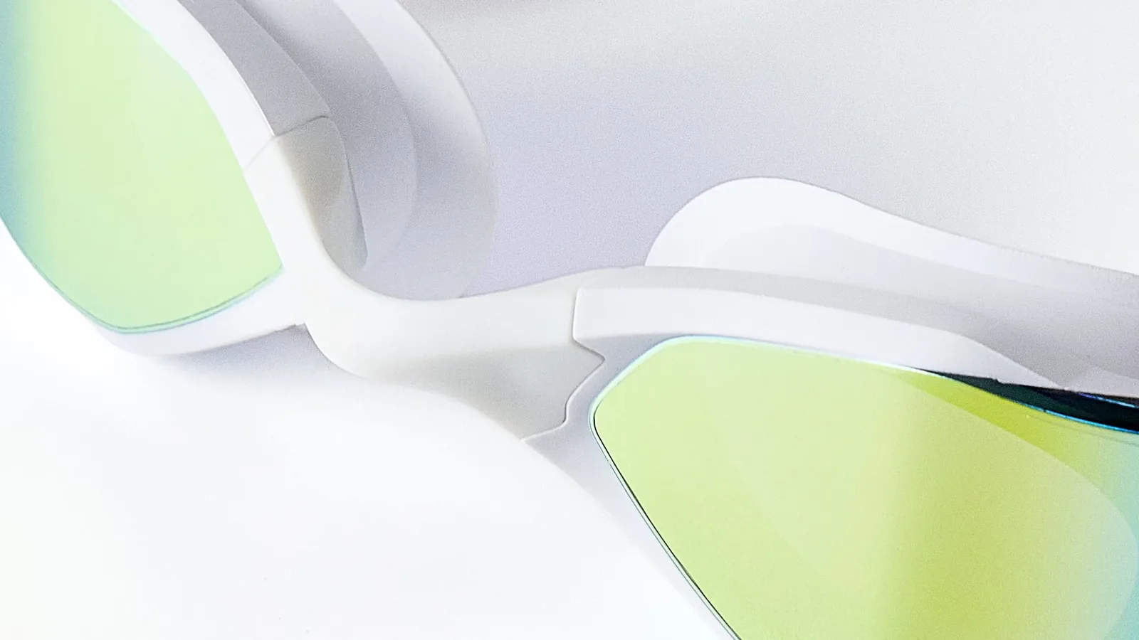 Eyeline Slash hybrid swim goggle nosebridge detail with 3 Nosepiece Sizes for custom fit