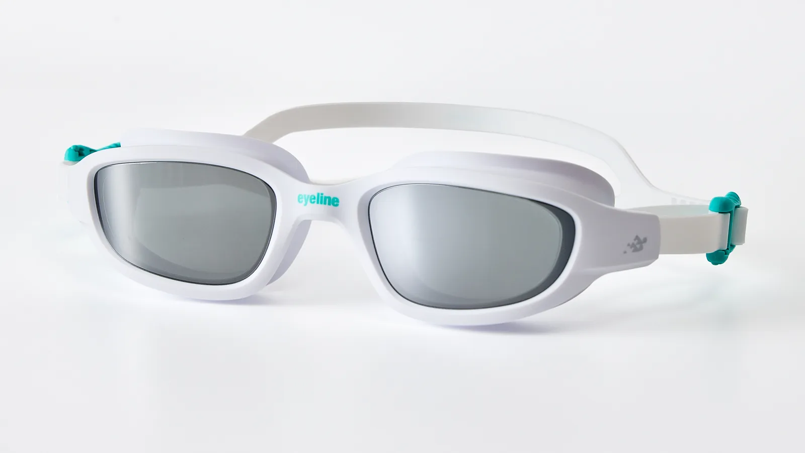 Eyeline Vida fitness swim goggle, 3/4 angle showing C-Profile 3D Gasket