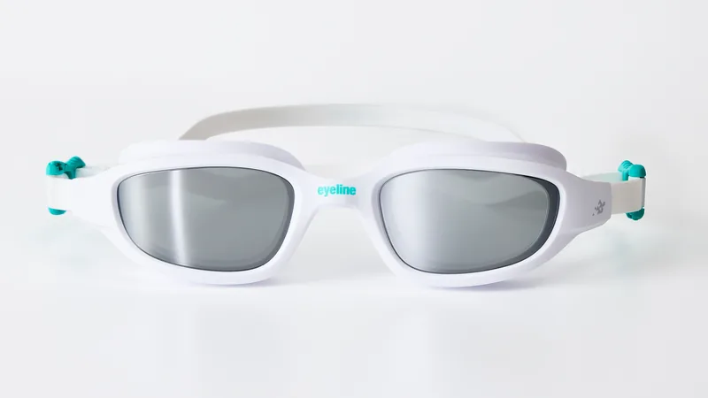 Eyeline Vida fitness swim goggle with C-Profile 3D Gasket, front view