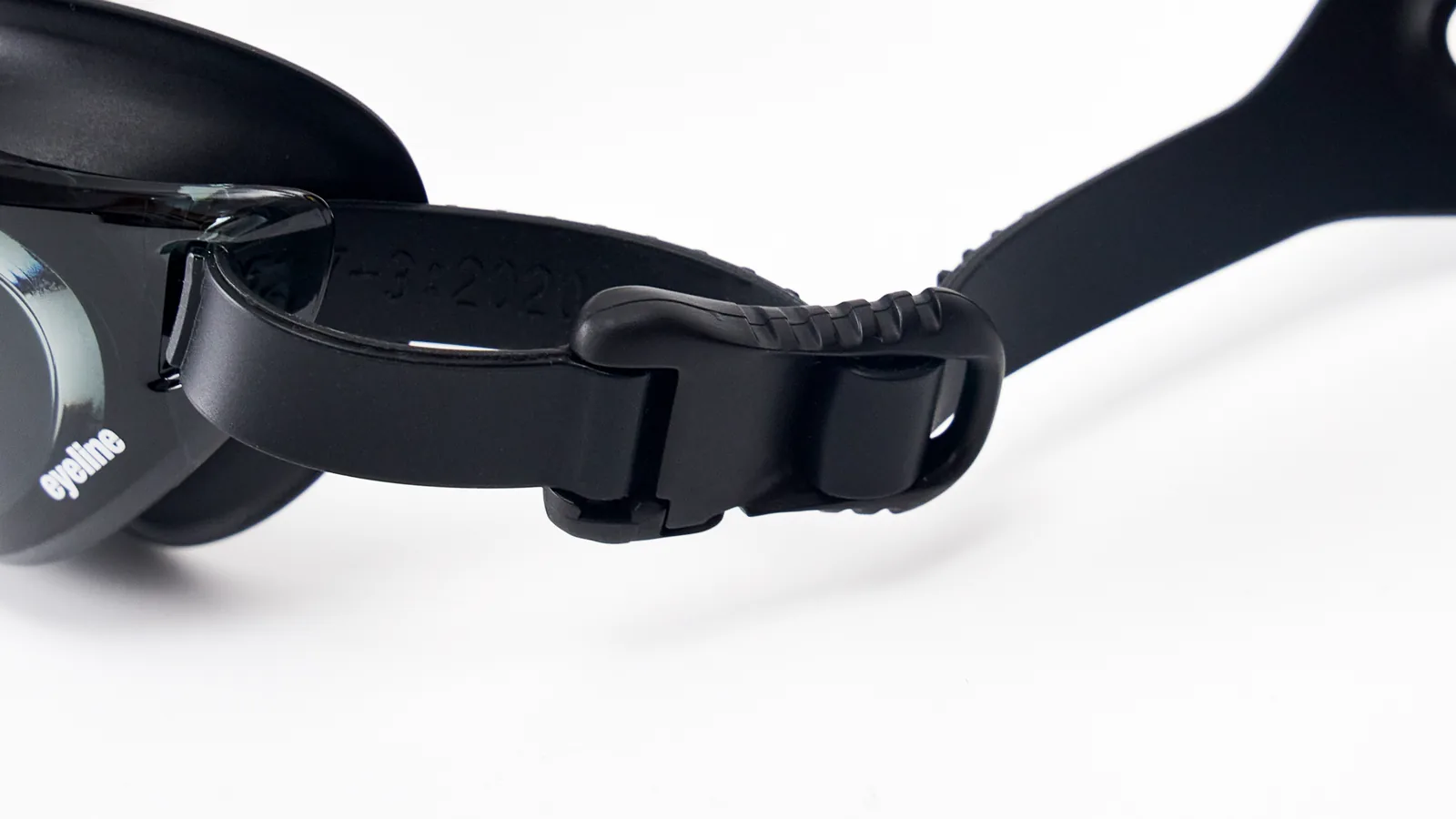 Eyeline Zevo fitness swim goggle, Quick-Adjust Headband System and buckle adjuster detail